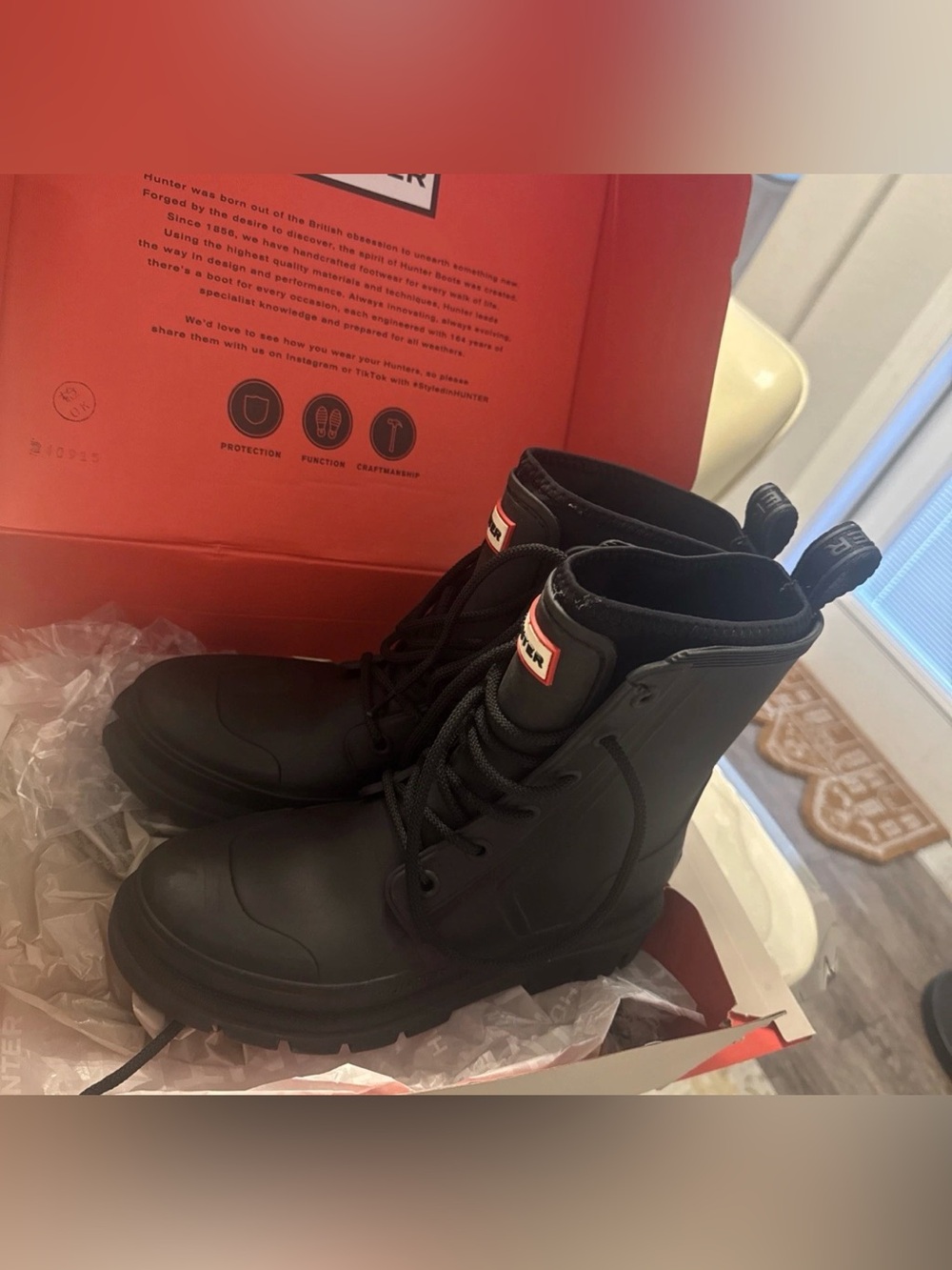 Hunter Diana Waterproof Lace Up Combat Boots Size 8